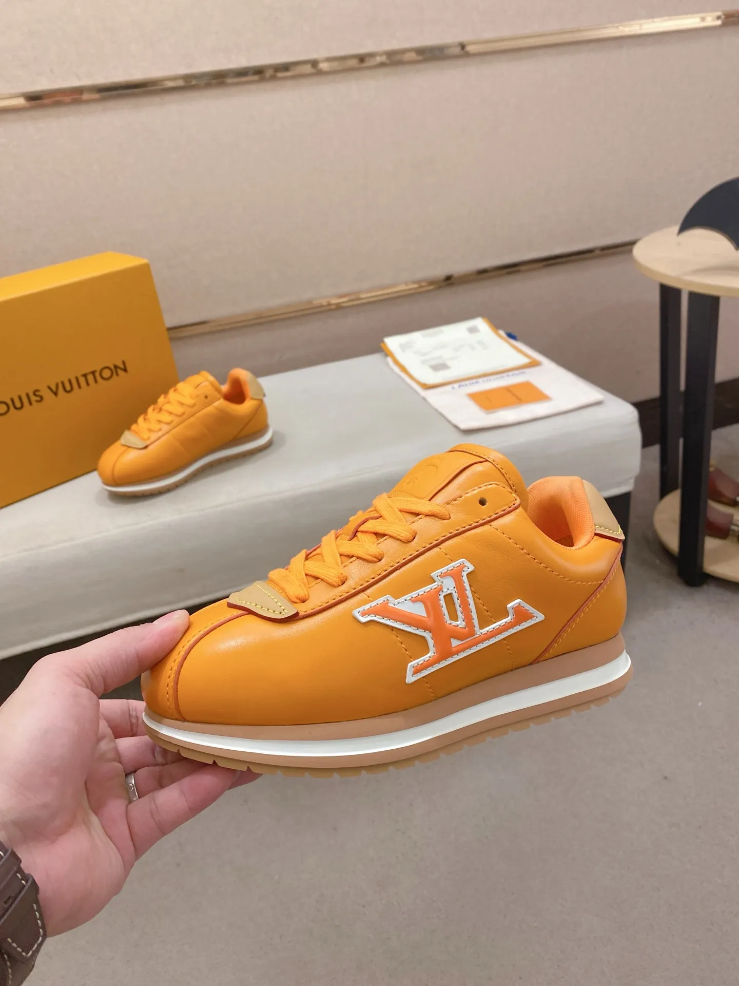 Men's shoes💰: Couple style 700💰LOUIS VUITTON Footint Soccer sneakers‼ ️ The top version, the same sneakers for LV couples. You will look fashionable when you wear them. This Footint Soccer sneaker was unveiled in the 2025 spring and summer series fashion show. The tongue is embellished with the Lvers United badge inspired by the football team. The rubber sole of the foot is decorated with multiple Louis Vuitton logos. The original latest packaging. Fabric: original imported cowhide. Lining: original imported breathable mesh. Foot pad: original injection molding pad. Outsole: original molded T combination outsole. Size: 35-45.